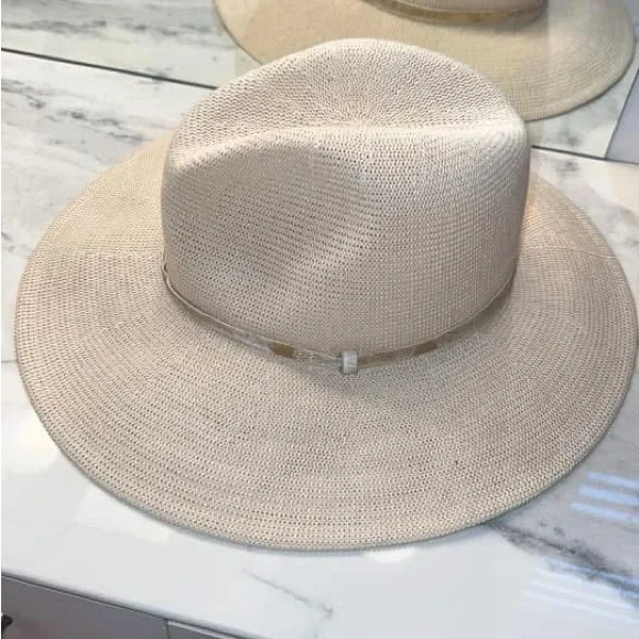 Buckle Women’s Cream Hat - Picture 1 of 6